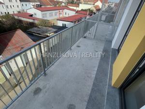 Pronájem bytu 1+kk, České Budějovice, Dobrovodská, 32 m2