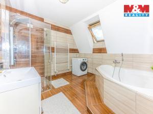 Prodej rodinného domu, Praha - Horní Počernice, Dobrošovská, 295 m2