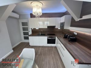 Prodej atypického bytu, Plzeň - Skvrňany, Na Pile, 469 m2