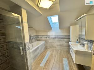 Pronájem rodinného domu, Buš, 170 m2