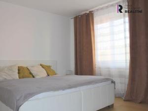 Pronájem bytu 2+kk, Karlovy Vary - Dvory, K. Kučery, 57 m2