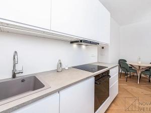 Prodej bytu 2+kk, Praha - Žižkov, Přemyslovská, 46 m2