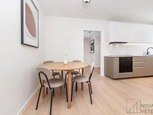 Prodej bytu 4+kk, Praha - Vokovice, Arabská, 80 m2