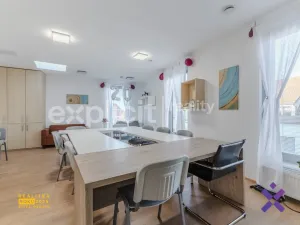 Prodej obchodního prostoru, Uherské Hradiště, Otakarova, 630 m2