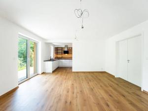 Pronájem rodinného domu, Kamenice, 183 m2