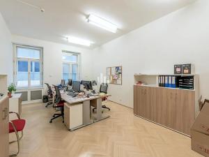 Pronájem kanceláře, Praha - Nové Město, Václavské náměstí, 850 m2