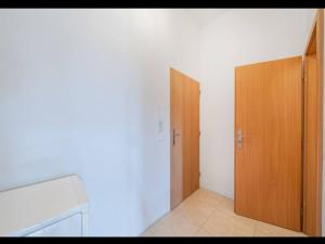 Pronájem bytu 2+kk, Praha - Žižkov, Husinecká, 48 m2