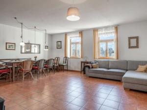 Prodej rodinného domu, Okrouhlice - Chlístov, 224 m2