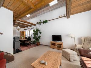 Pronájem chalupy, Dobrovice - Úherce, 180 m2