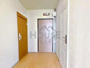 Prodej bytu 2+kk, Praha - Horní Měcholupy, Neapolská, 45 m2