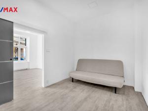 Pronájem bytu 2+1, Hradec Králové - Kukleny, Zelená, 58 m2