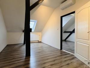 Pronájem bytu 3+1, Hodonín, Dobrovolského, 68 m2