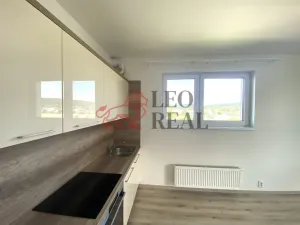 Pronájem bytu 1+kk, Praha - Lipence, Oddechová, 35 m2