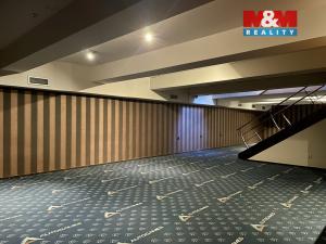 Pronájem komerční nemovitosti, Kladno - Kročehlavy, U tržnice, 143 m2