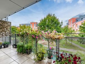 Pronájem bytu 2+kk, Praha - Liboc, Naardenská, 80 m2