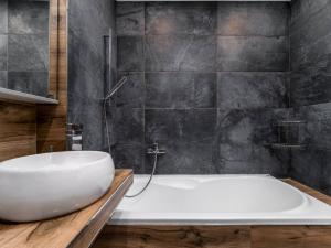 Prodej bytu 2+kk, Pardubice - Zelené Předměstí, Arnošta z Pardubic, 44 m2