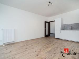 Pronájem bytu 2+kk, Kladno, Jaroslava Holečka, 56 m2