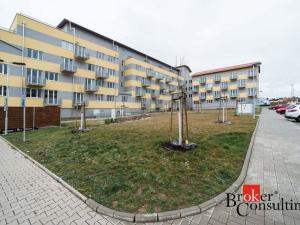 Pronájem bytu 2+kk, Kladno, Jaroslava Holečka, 56 m2
