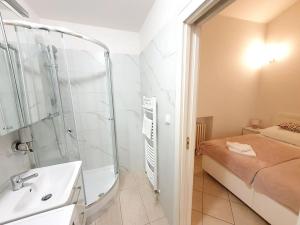 Pronájem bytu 2+kk, Praha - Nové Město, Ostrovní, 30 m2