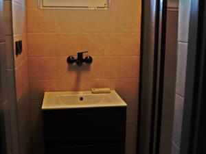 Prodej komerční nemovitosti, Libiš, 300 m2