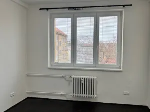 Pronájem bytu 2+1, Pardubice, Benešovo náměstí, 59 m2