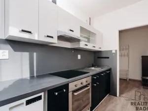 Prodej bytu 3+1, Hodonín, Národní třída, 71 m2