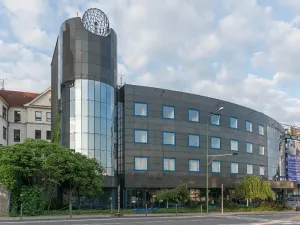 Pronájem kanceláře, Třebíč, Komenského nám., 25 m2