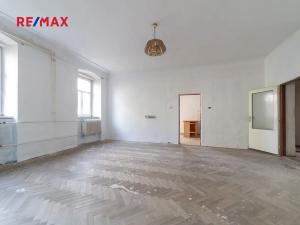 Prodej činžovního domu, Staré Město, nám. Osvobození, 444 m2