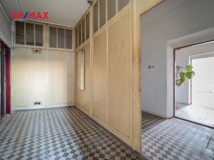 Prodej činžovního domu, Staré Město, nám. Osvobození, 444 m2
