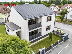 Prodej vily, Jindřichův Hradec, Spojovací, 183 m2