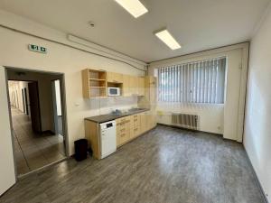 Pronájem kanceláře, Mladá Boleslav - Mladá Boleslav II, Máchova, 291 m2