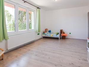 Prodej bytu 3+kk, Veleň, U Sluh, 77 m2