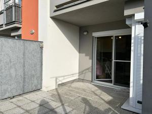 Pronájem bytu 1+kk, Praha - Zličín, Sazovická, 36 m2