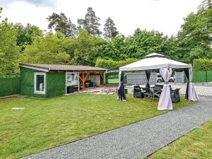 Prodej rodinného domu, Říčany, 200 m2