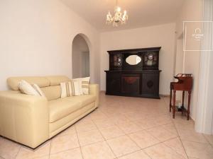 Pronájem rodinného domu, Praha - Suchdol, Havraní, 253 m2