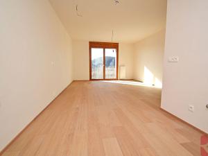 Pronájem bytu 2+kk, Praha - Modřany, Vrátnická, 63 m2