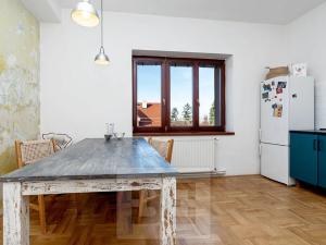 Prodej bytu 2+1, Říčany, nám. Československé armády, 72 m2