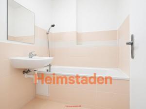 Pronájem bytu 2+1, Karviná - Nové Město, tř. Osvobození, 56 m2