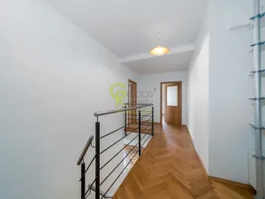 Prodej bytu 3+kk, Praha - Michle, Ve vilách, 108 m2