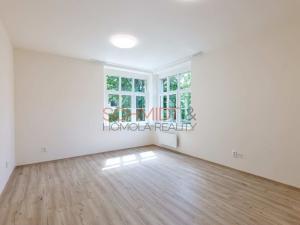 Prodej bytu 2+kk, Hustopeče, Komenského, 65 m2