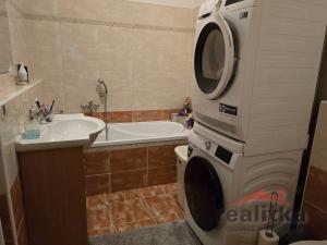 Prodej bytu 3+kk, Opava - Předměstí, Nákladní, 98 m2