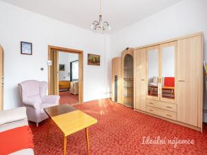 Pronájem bytu 3+1, Praha - Kbely, Mladoboleslavská, 73 m2