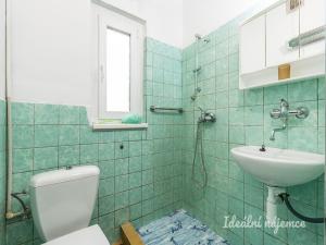 Pronájem bytu 3+1, Praha - Kbely, Mladoboleslavská, 73 m2