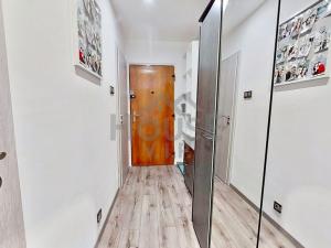 Pronájem bytu 2+kk, Praha - Kobylisy, Bojasova, 46 m2