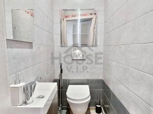 Pronájem bytu 2+kk, Praha - Kobylisy, Bojasova, 46 m2