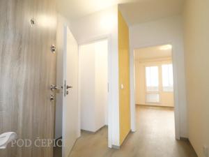 Pronájem bytu 1+kk, Brno - Starý Lískovec, Dunajská, 33 m2