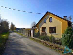 Prodej rodinného domu, Bříšťany, 100 m2