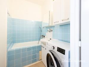 Pronájem bytu 2+kk, Praha - Kobylisy, Šiškova, 45 m2