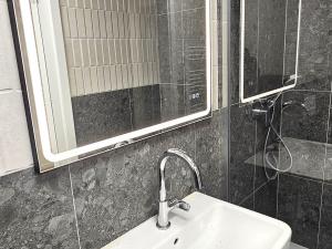 Pronájem bytu 2+kk, Brno, Bratislavská, 50 m2