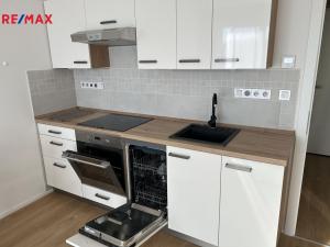 Pronájem bytu 1+kk, Praha - Újezd nad Lesy, Rohožnická, 30 m2